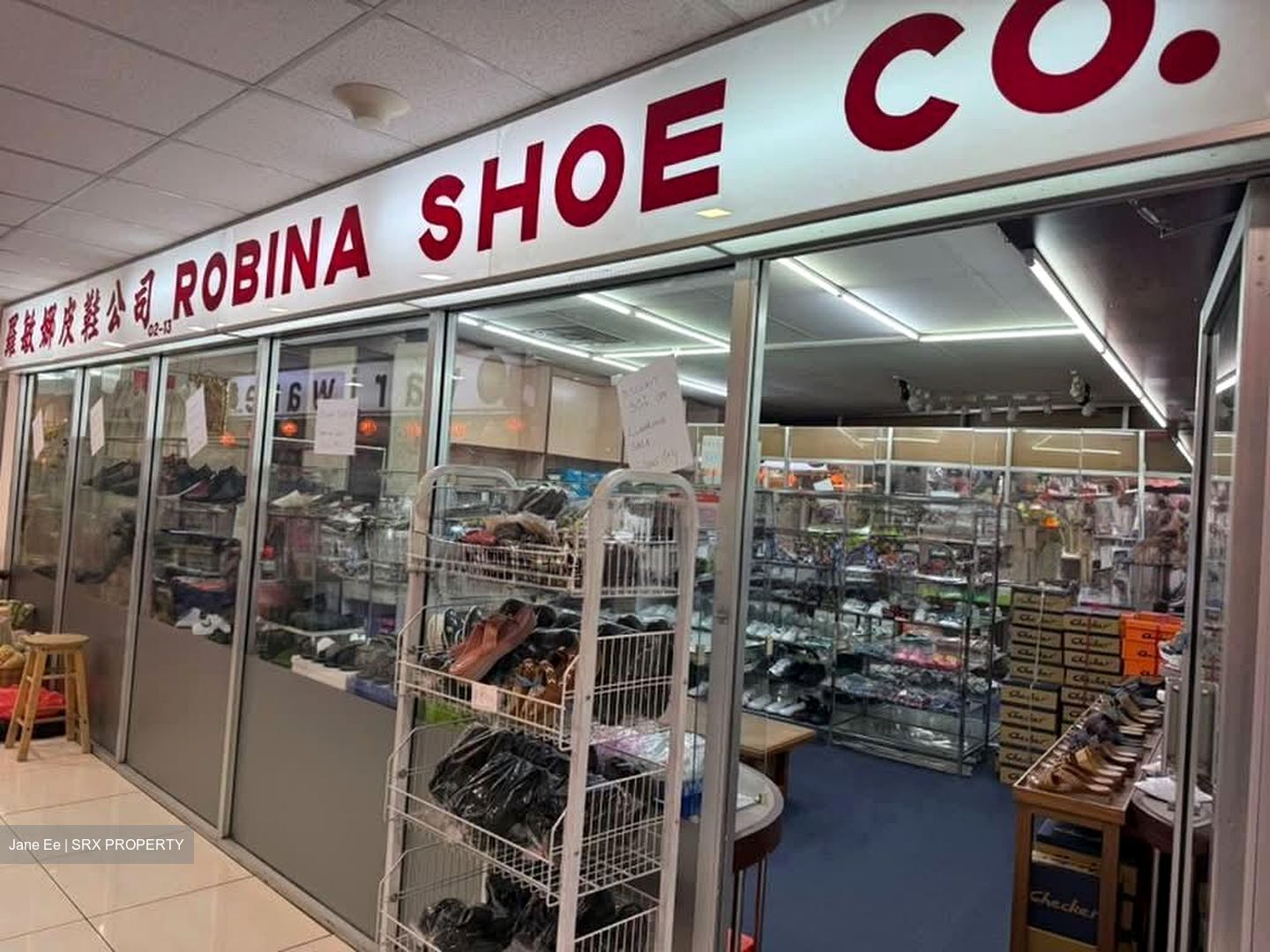 Holland Road Shopping Centre (D10), Retail #572109881